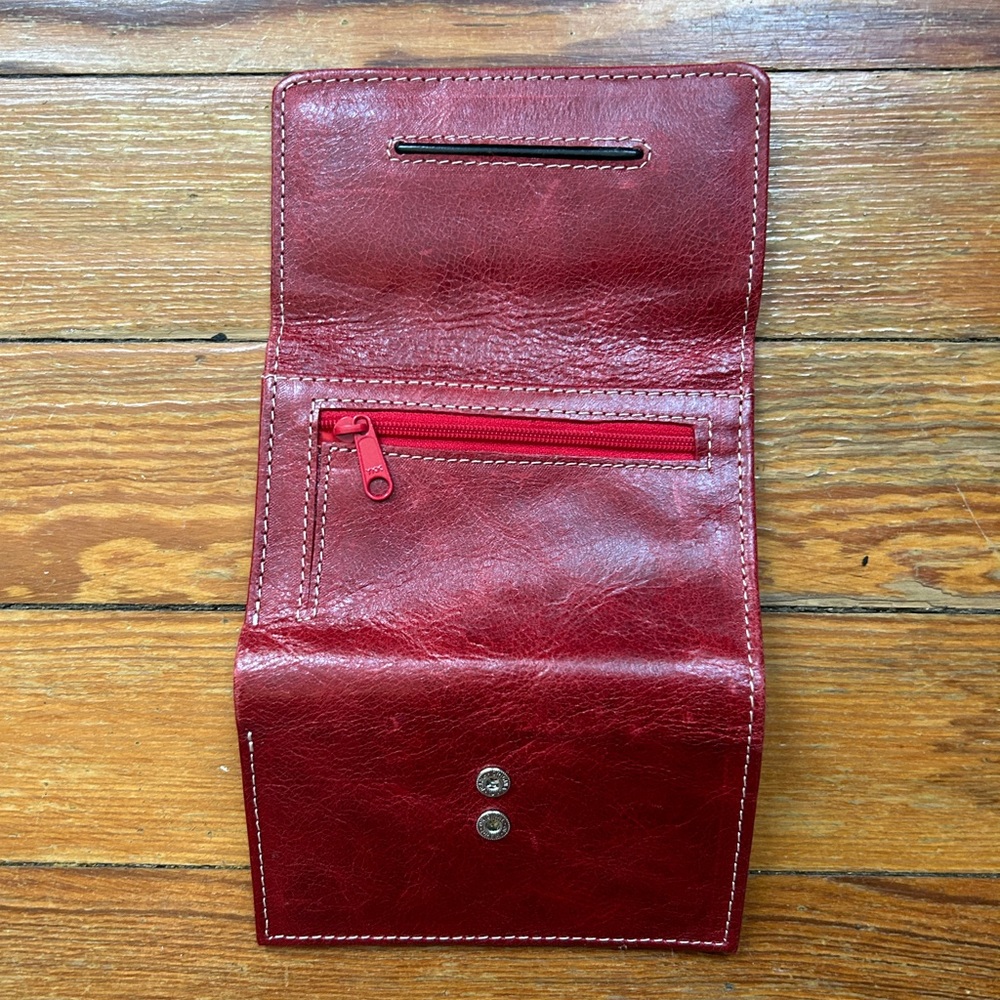 Red Wallet - Picture 4 of 4